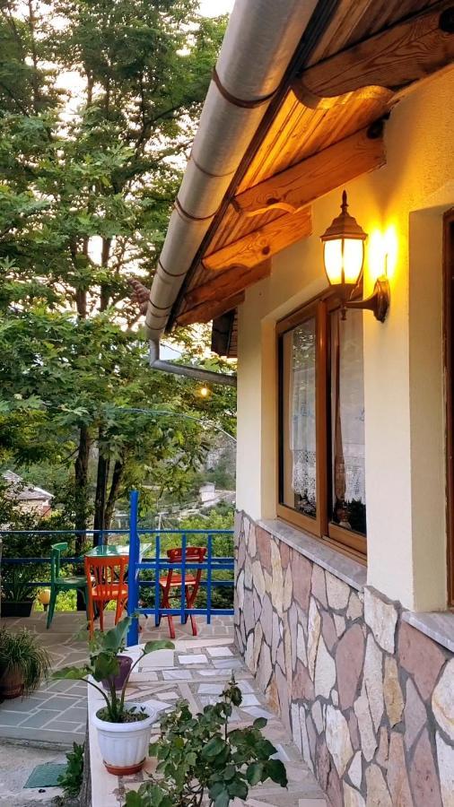 Clockwise Guestrooms Гирокастра Экстерьер фото