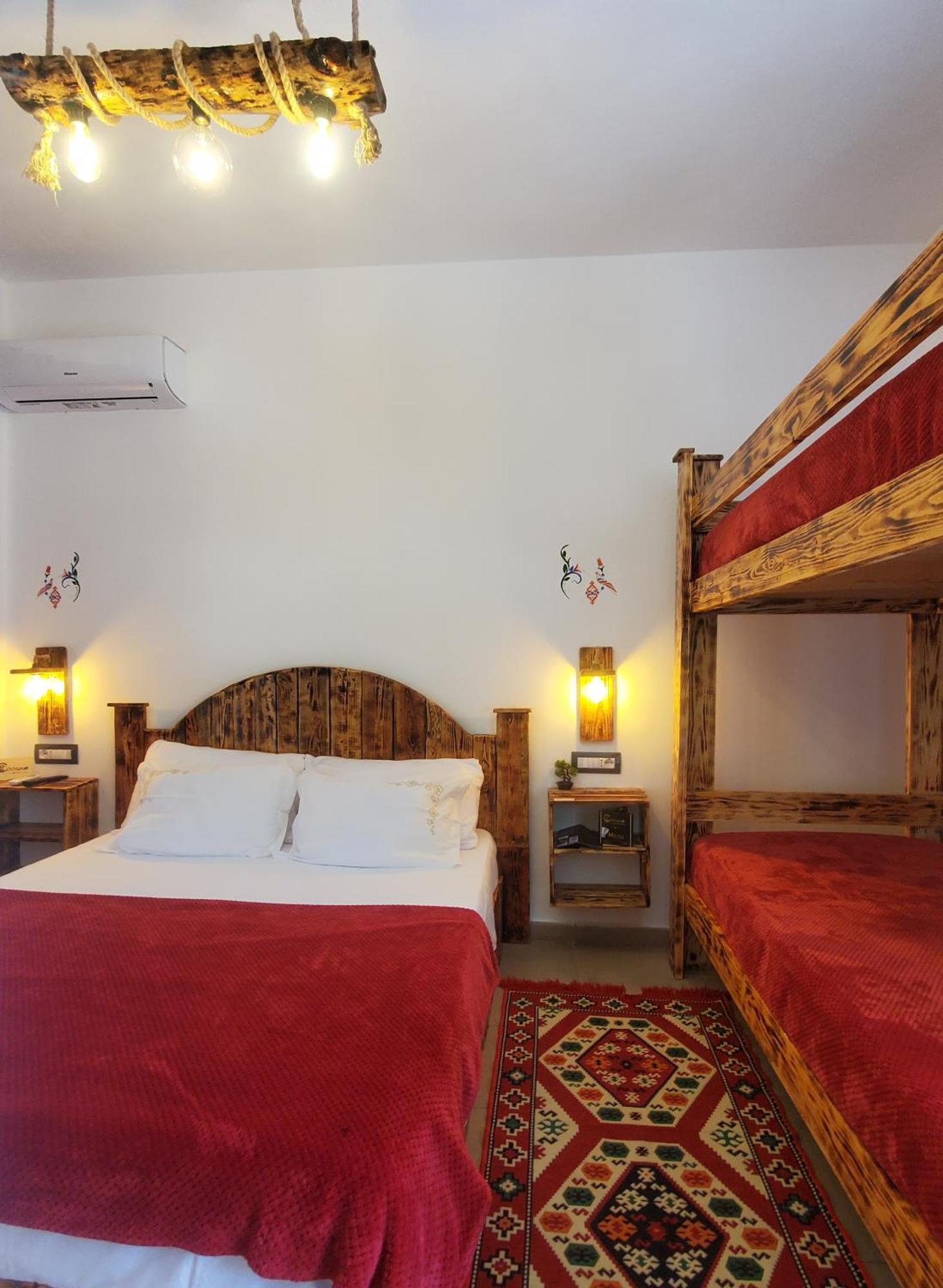 Clockwise Guestrooms Гирокастра Экстерьер фото