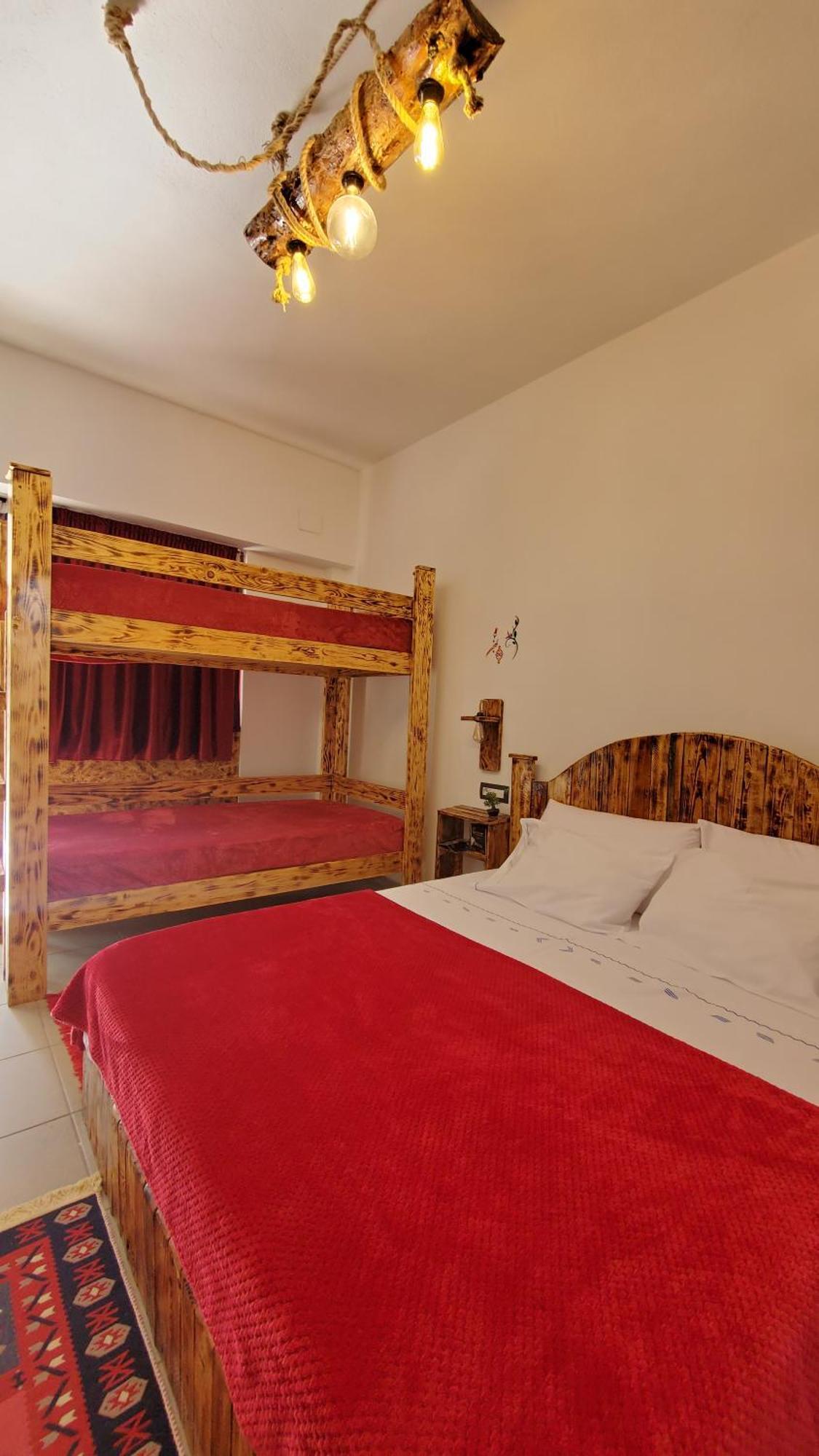 Clockwise Guestrooms Гирокастра Номер фото